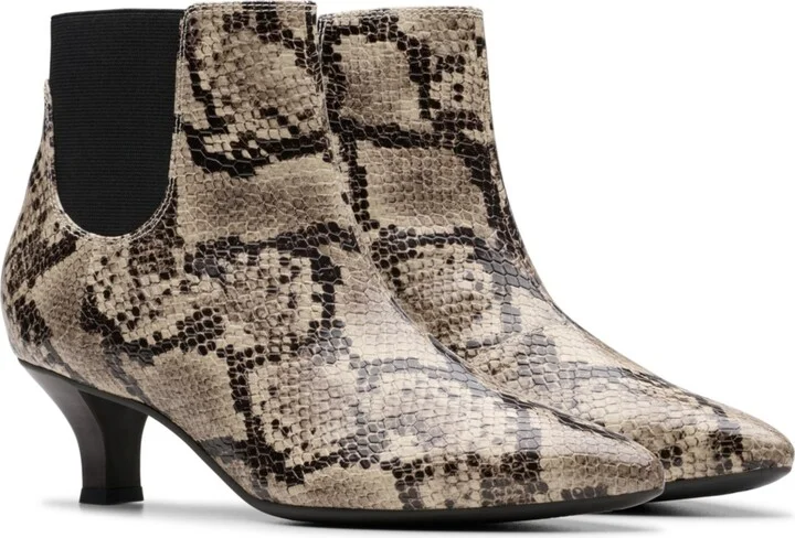 Clarks Women's Collection Kepley Erin Boots - Image 5