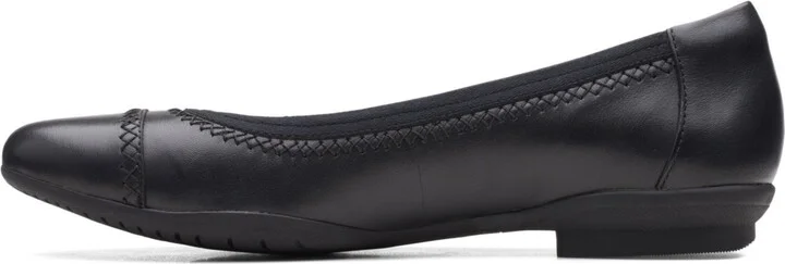 Clarks Women's Collection Sara Bay Flats - Image 4