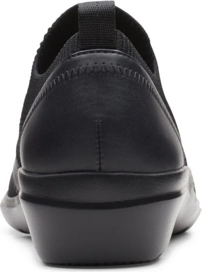 Clarks Women's Collection Sashlyn Edge Slip-on Shoe - Image 5