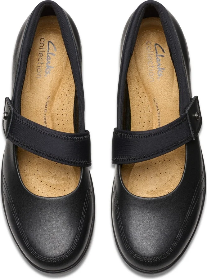 Clarks Women's Collection Suttyn May Shoes - Image 4