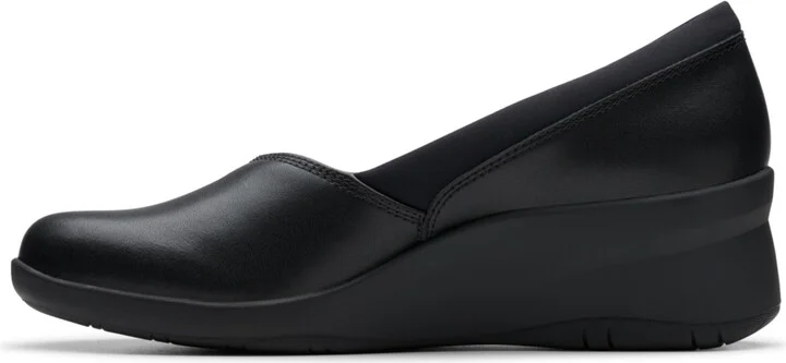 Clarks Women's Collection Suttyn Walk Shoes - Image 3