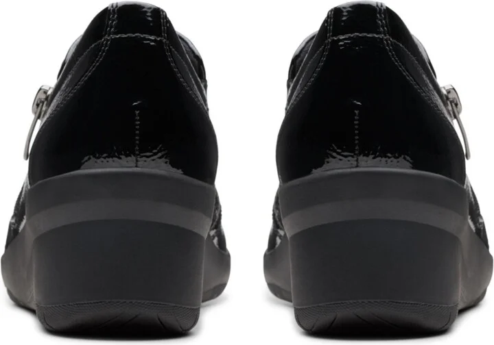 Clarks Women's Collection Suttyn Zip Shoes - Image 6