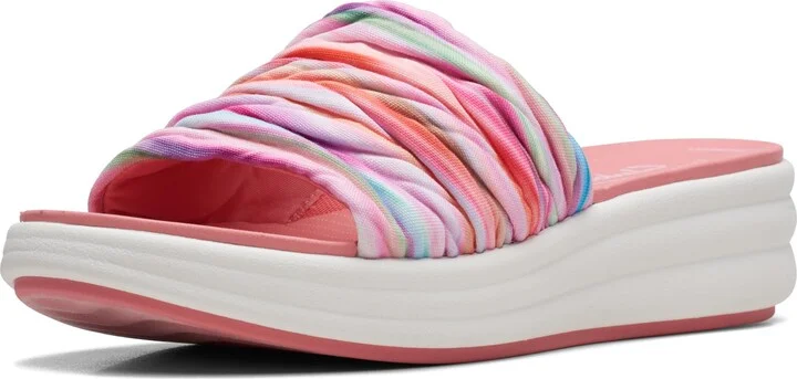 Clarks Women's Drift Petal Flat Sandal