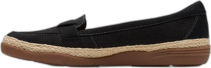 Clarks Women's Elaina Echo Loafer