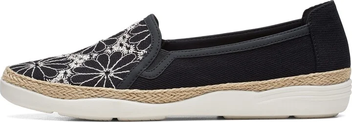 Clarks Women's Elaina Harbor Loafer