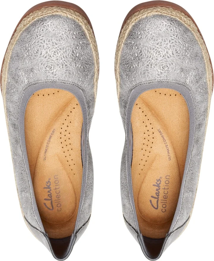 Clarks Women's Elaina Rae Textured Jute-Trim Flats - Image 4