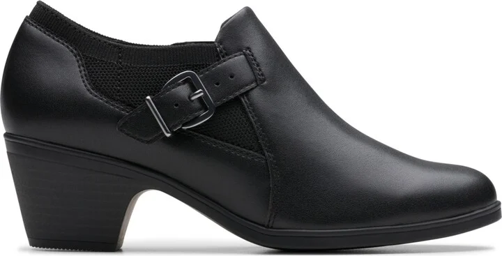 Clarks Women's Emily2 Darcey Round Toe Shooties - Image 2