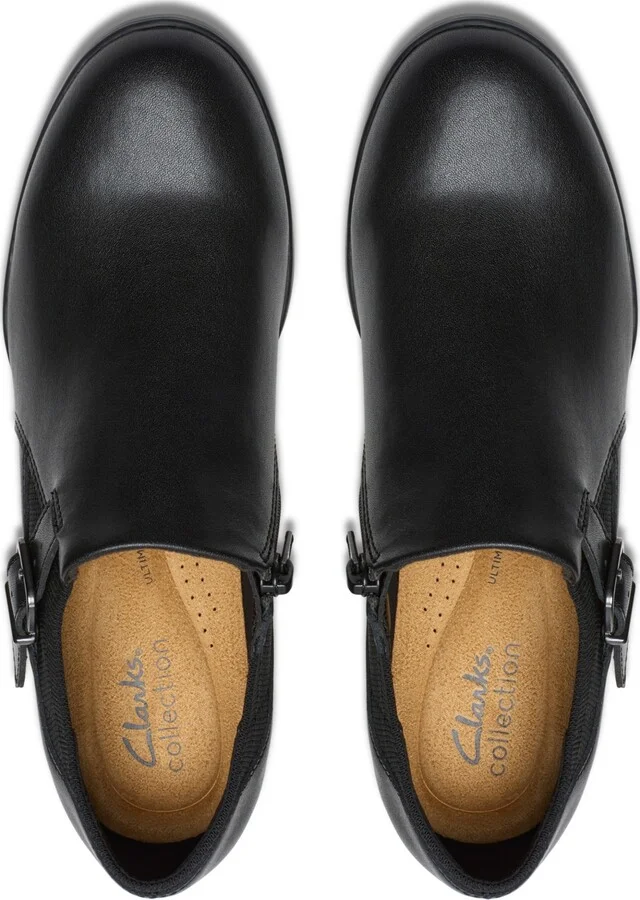 Clarks Women's Emily2 Darcey Round Toe Shooties - Image 4
