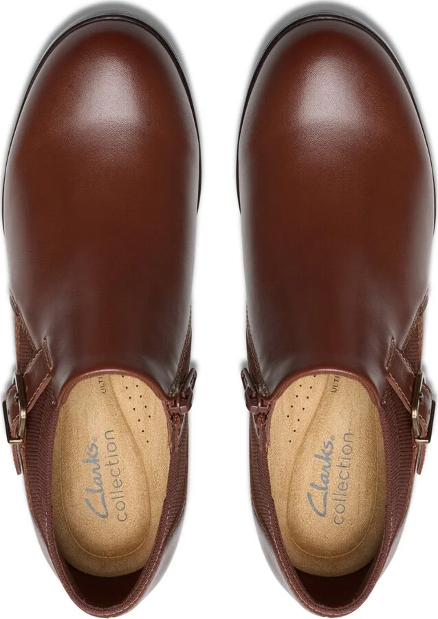Clarks Women's Emily2 Darcey Round Toe Shooties - Image 8