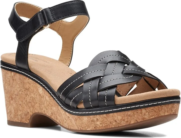 Clarks Women's Giselle Coast Wedge Sandal