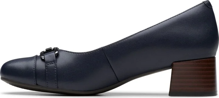 Clarks Women's Iridessa Erin Slip-On Pumps - Image 9