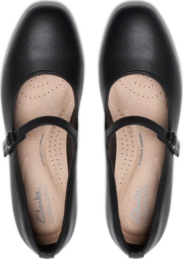 Clarks Women's Iridessa Rae Square Toe Pumps - Image 4