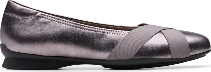 Clarks Women's Jazmynn Gem Round Toe Flats - Image 2