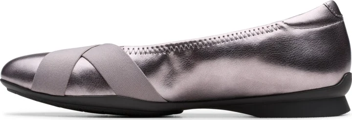 Clarks Women's Jazmynn Gem Round Toe Flats - Image 5