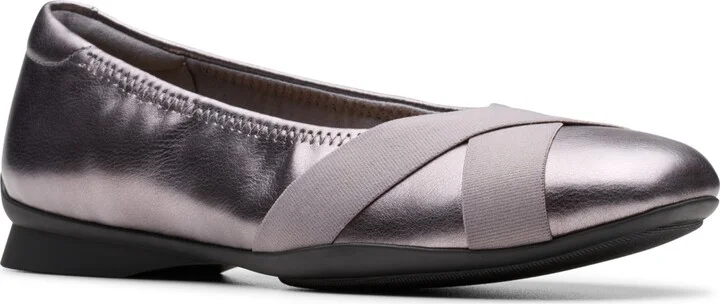 Clarks Women's Jazmynn Gem Round Toe Flats