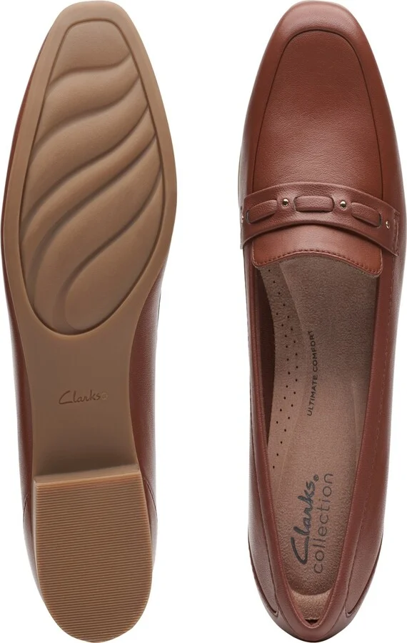 Clarks Women's Juliet Bay Slip-On Loafer Flats - Image 4