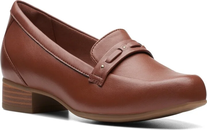 Clarks Women's Juliet Bay Slip-On Loafer Flats
