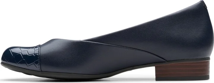 Clarks Women's Juliet Rise Slip-On Flats - Image 5