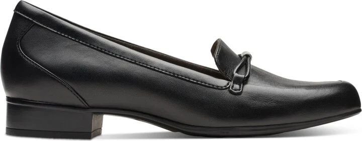 Clarks Women's Juliet Shine Slip-On Loafers - Image 2