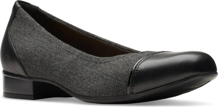 Clarks Women's Juliet Step Slip-On Cap-Toe Flats