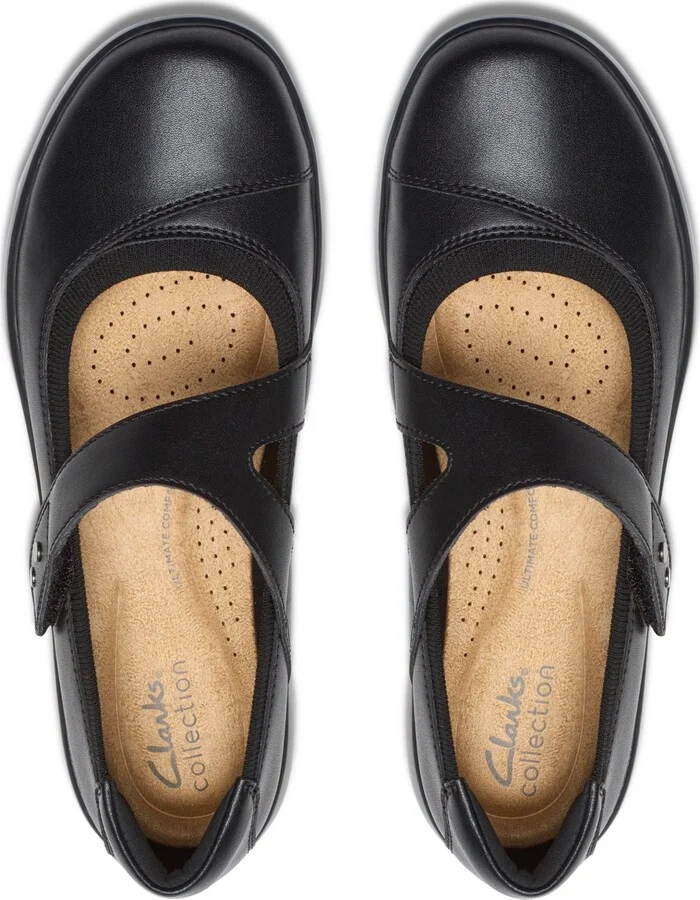 Clarks Women's Kaetlyn Jane Round Toe Flats - Image 4