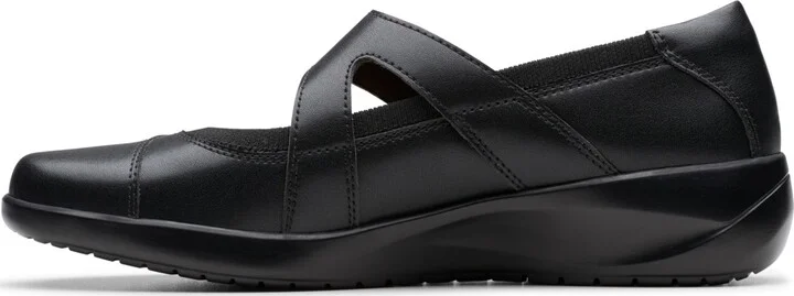 Clarks Women's Kaetlyn Jane Round Toe Flats - Image 5