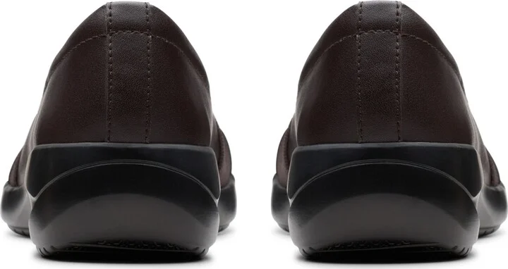 Clarks Women's Kaetlyn Rhea Round Toe Loafers - Image 11