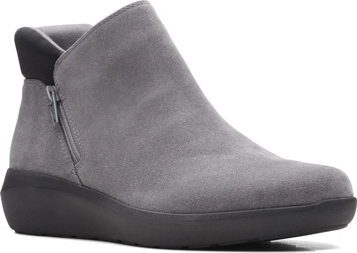 Clarks Women's Kayleigh Mid Ankle Boot