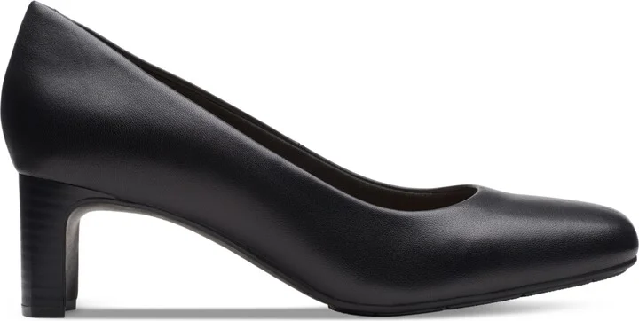 Clarks Women's Kyndall Iris Mid-Heeled Comfort Pumps - Image 2