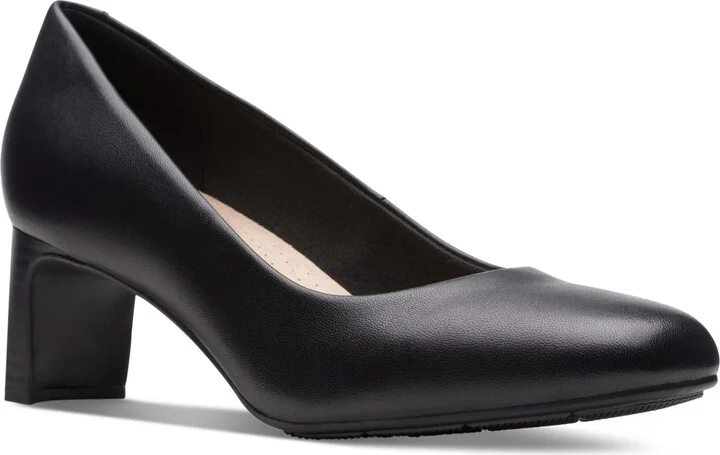 Clarks Women's Kyndall Iris Mid-Heeled Comfort Pumps