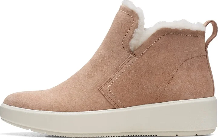 Praline Suede