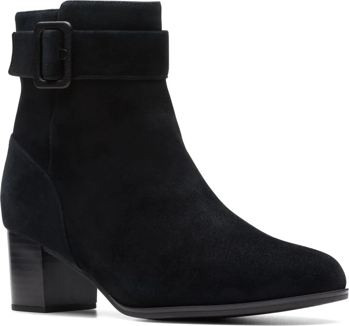 Clarks Women's Loken Zip Waterproof Fashion Boot