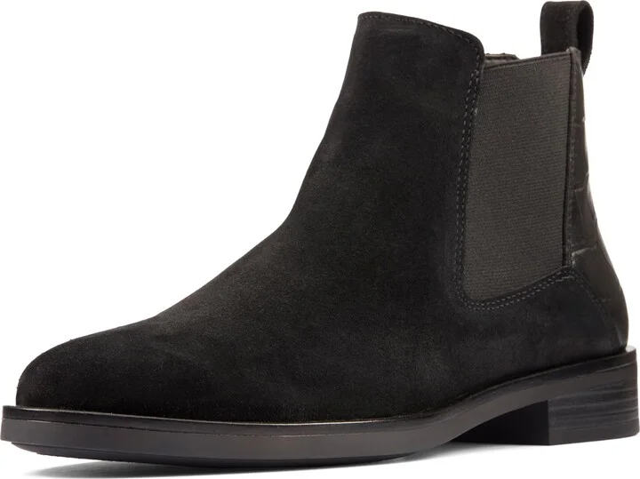 Clarks Women's Memi Top Ankle Boot