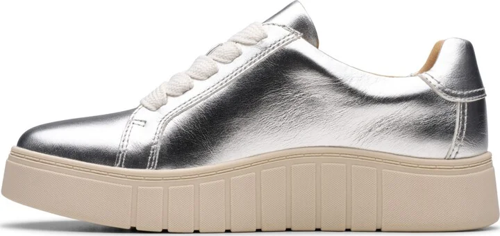 Clarks Women's Mykah Joy Round Toe Sneakers - Image 9