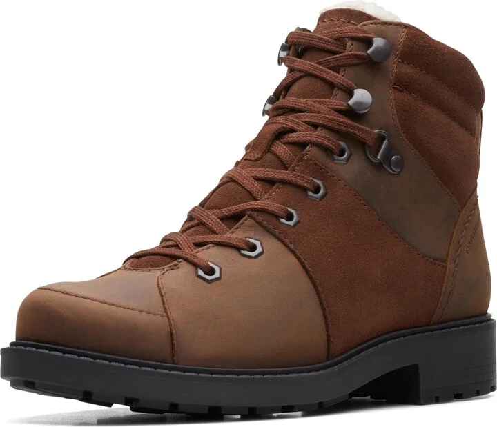 Clarks Women's Orinoco2HikeWP Ankle Boot