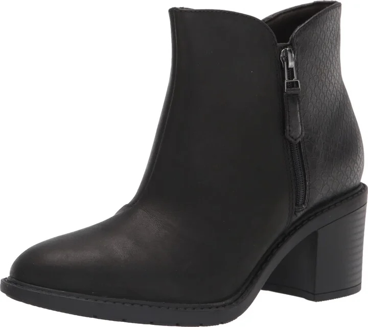 Clarks womens Scene Zip Ankle Boot