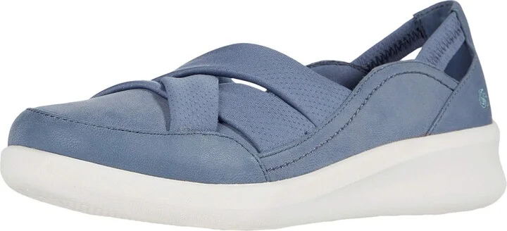 Clarks womens Sillian 2.0 Star Loafer