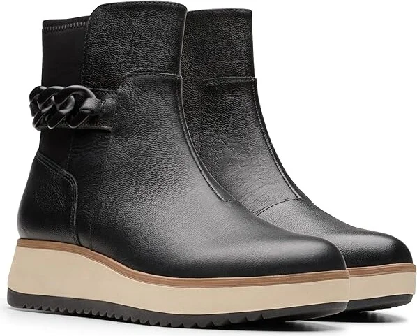 Clarks Zylah Rose Women's Boots Black Leather : 10 D - Wide, Suede