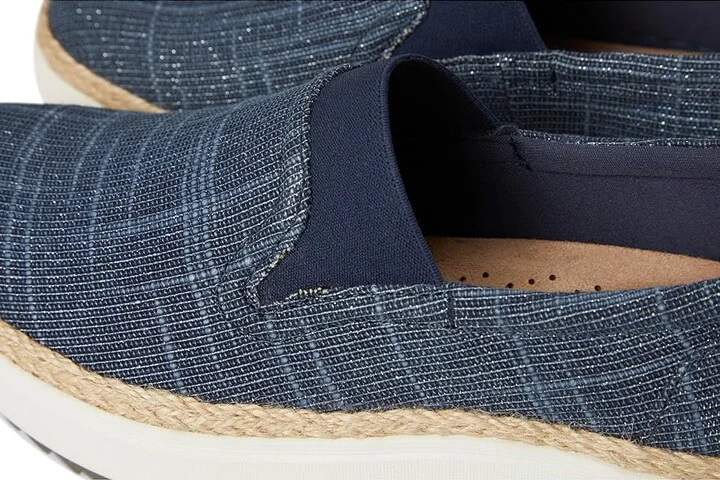 Clarks Zylah Sky Women's Flat Shoes Denim Textile : 7.5 D - Wide, Rubber - Image 7