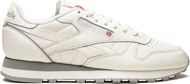 Classic 1983 Vintage sneakers