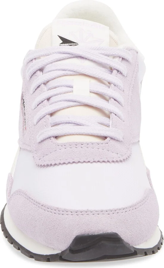 Classic AZ Sneaker - Image 4