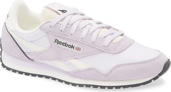 Classic AZ Sneaker