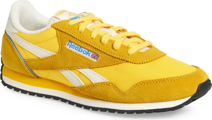 Classic AZ Sneaker