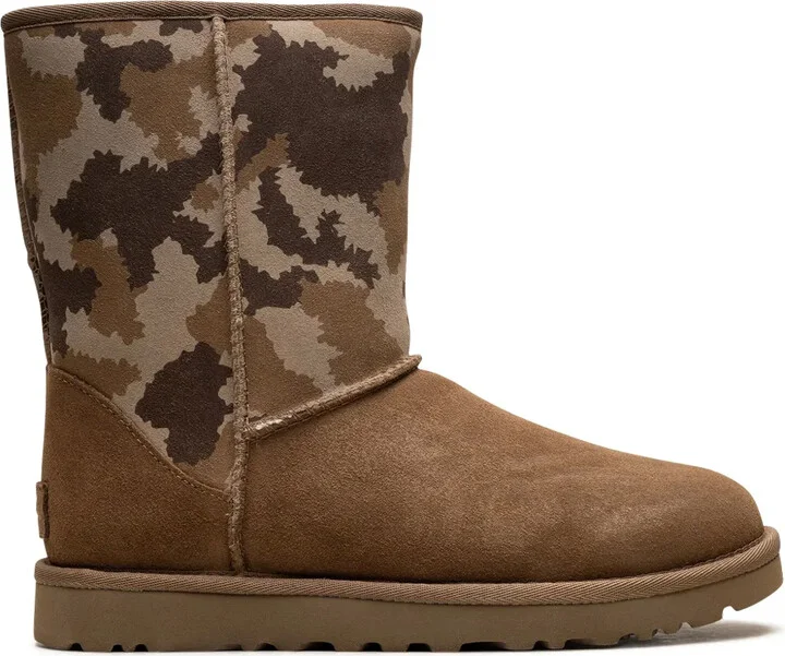 Classic boots