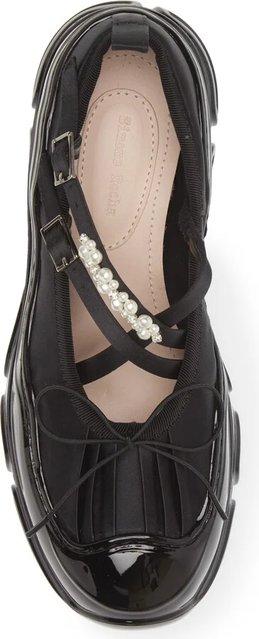 Classic Crisscross Strap Tracker Sneaker - Image 5