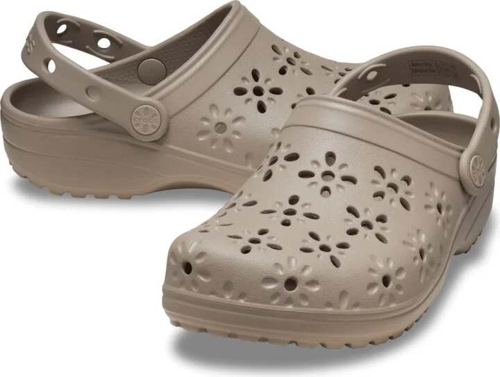 Classic Floral Cut-Out Clog - Image 5