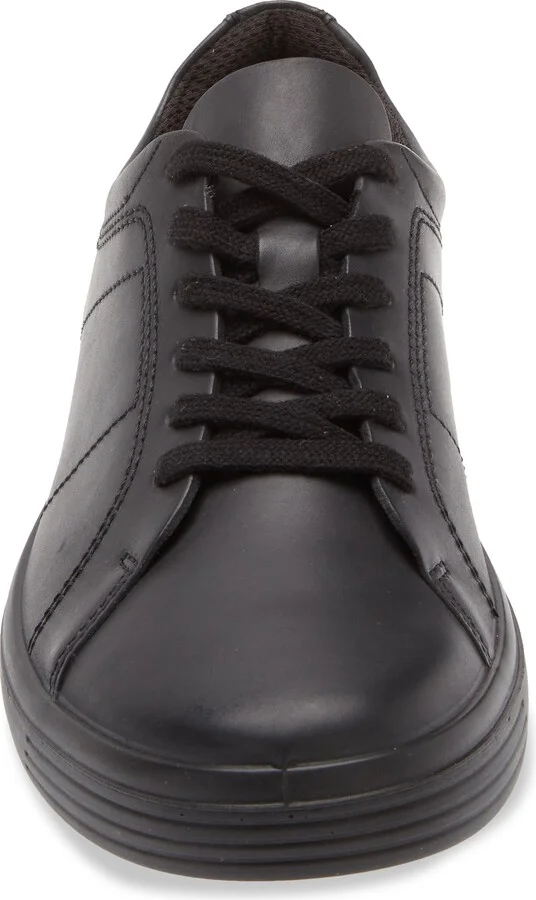 Classic Low Top Sneaker - Image 9