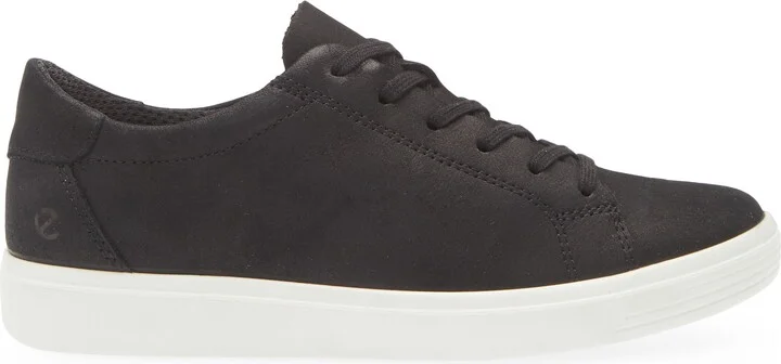 Classic Low Top Sneaker - Image 4