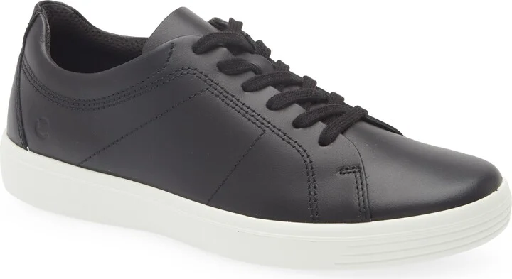 Classic Low Top Sneaker