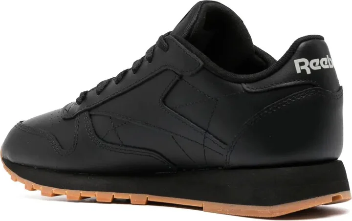 Classic low-top sneakers - Image 3